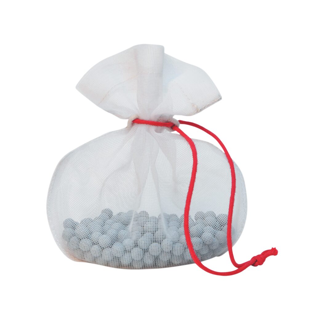 Washing balls in a sachet