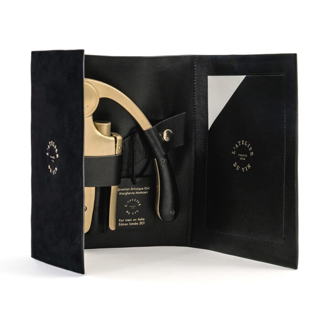 Oeno Motion Gold lever corkscrew in a black leather case tanned in Italy