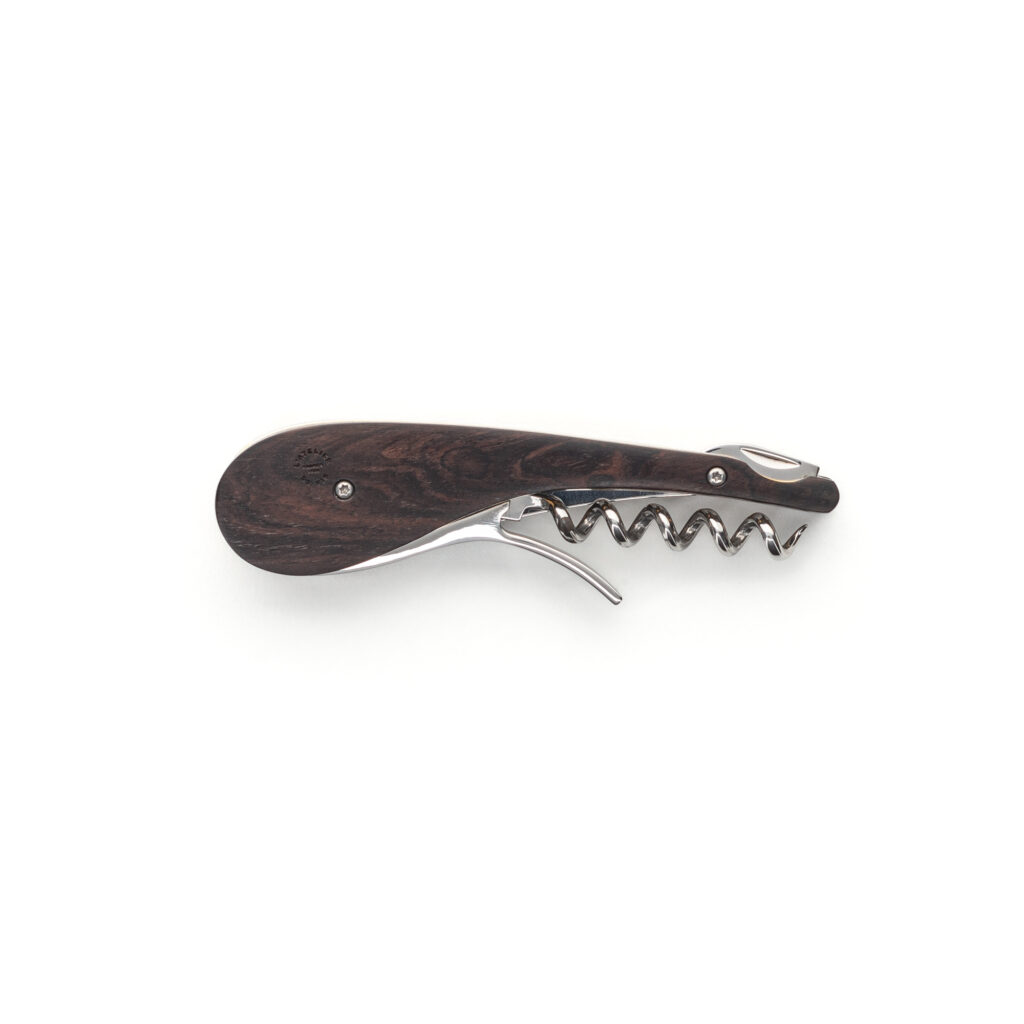 Sommelier corkscrew with folding blade