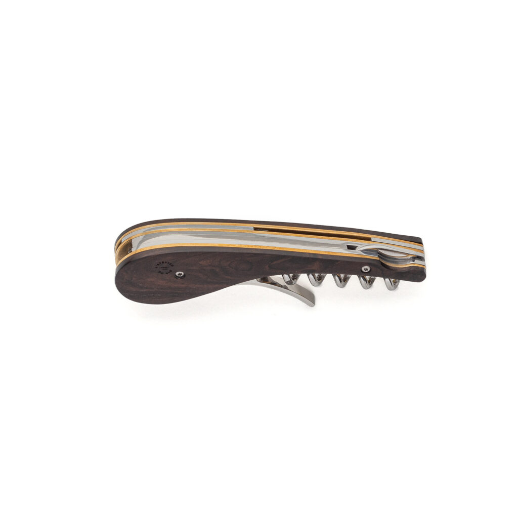 Sommelier corkscrew with folding blade
